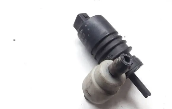 Opel Zafira A Windscreen/windshield washer pump