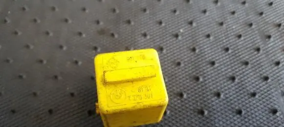 BMW 5 E34 Other relay 61311378301 61.311378301