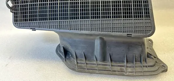 Audi A6 Allroad C7 Air intake duct part 4G1819904A