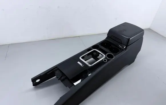 Volkswagen Touareg I Center console 7L6863762L P0090554 SR0484704