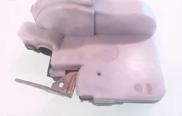 Volkswagen Polo III 6N 6N2 6NF Front door lock 6N1837016