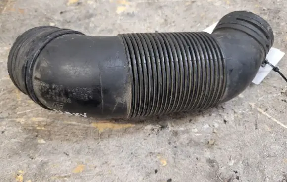 Ford Galaxy Air intake hose/pipe 7M3129627