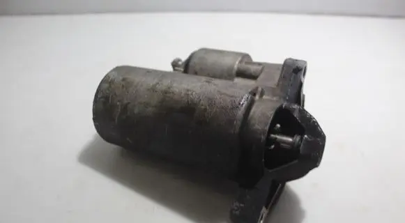 Peugeot 207 Starter motor 0001112041