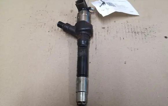 Mazda 6 Fuel injector R2AA 13H50