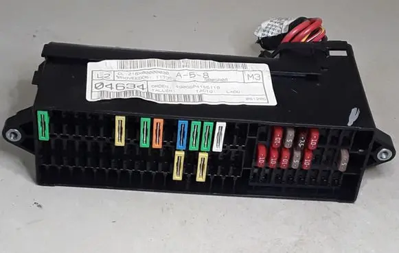 Seat Altea Fuse module 11735S00SR08