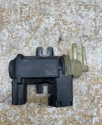 Audi A4 S4 B8 8K Turbo solenoid valve 8K0906627