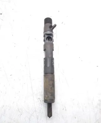 Fuel injector