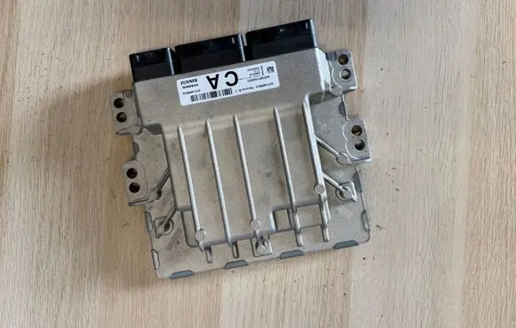 Nissan Juke II F16 Engine control unit/module 237106PB10 237106PB1A