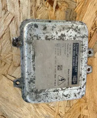 Nissan Qashqai+2 Voltage converter/converter module 5DV00961000