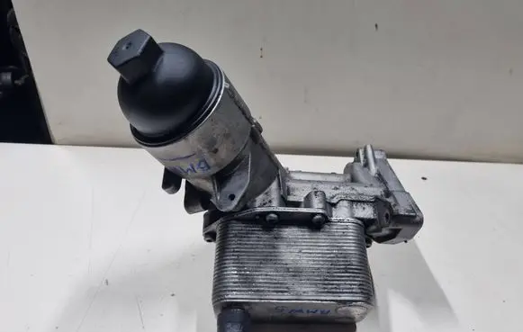 BMW 5 E60 E61 Oil filter mounting bracket 7788453