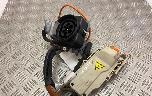 Volvo XC90 Electric car charge socket 31438085 31407067 31409667