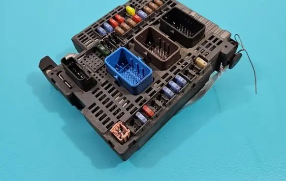 Peugeot 508 Central body control module IMPRK1360497