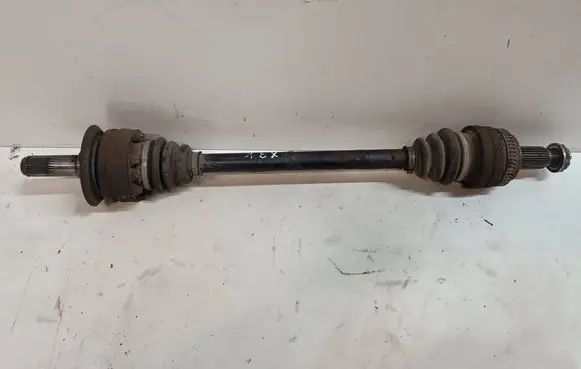 BMW X3 E83 Rear driveshaft