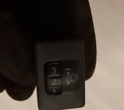 Lexus CT 200H Headlight level height control switch 134202