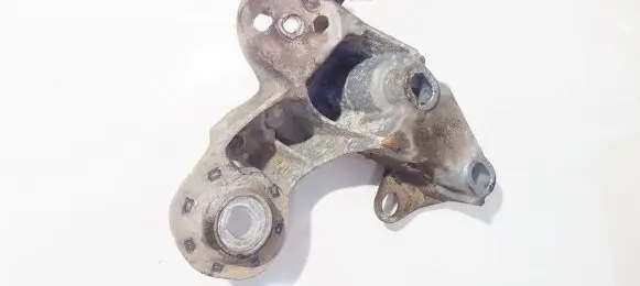Audi A4 S4 B5 8D Engine mounting bracket 4b0199352b