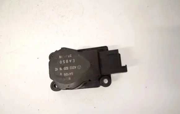 Mercedes-Benz CLS C219 Air flap motor/actuator a2038201642