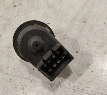 Renault Laguna II Wing mirror control module 8200002442A