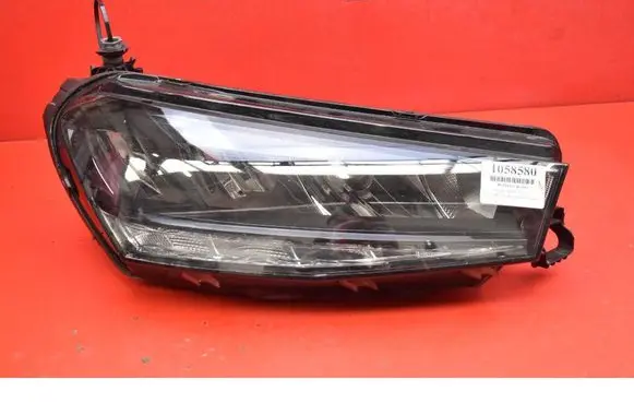 Skoda Fabia Mk1 (6Y) Headlight/headlamp 6VB941016