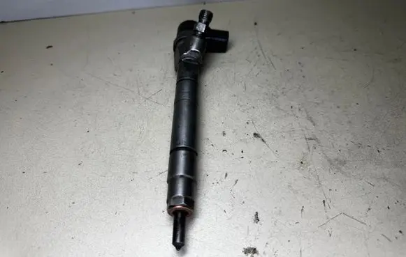 Fuel injector