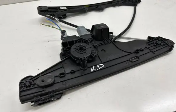 Opel Mokka B Front door window regulator with motor 9828130780