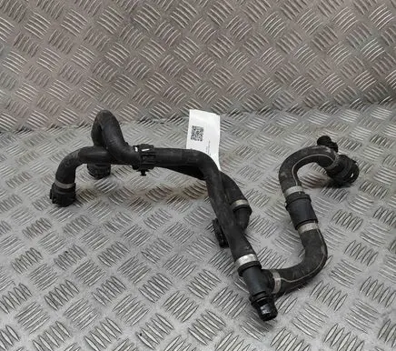 BMW iX Engine coolant pipe/hose 8475129 8475128