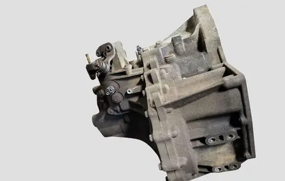 Nissan X-Trail T30 Manual 6 speed gearbox 5345078 EQ06C 8H5