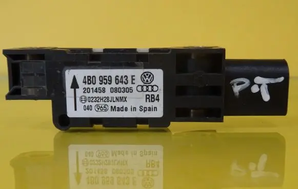Audi A6 S6 C5 4B Airbag deployment crash/impact sensor 4B0959643E