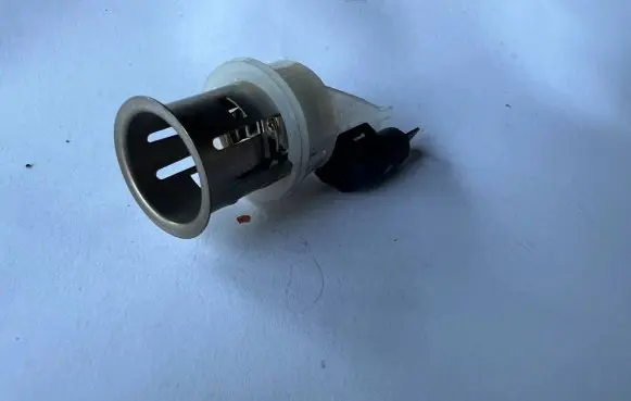 Mitsubishi Carisma Cigarette lighter MR116176
