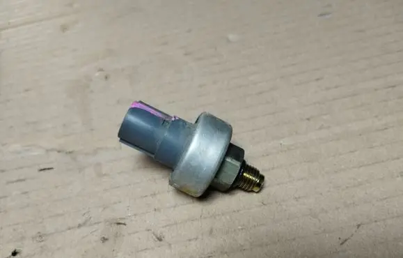 Honda Element Oil pressure sensor 5D285