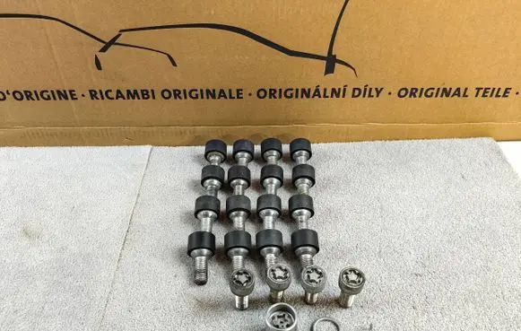 Volkswagen Arteon Anti-theft wheel nuts and lock 5Q0698137 WHT001812