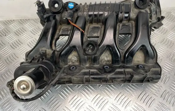Mercedes-Benz E W212 Intake manifold A2710903037