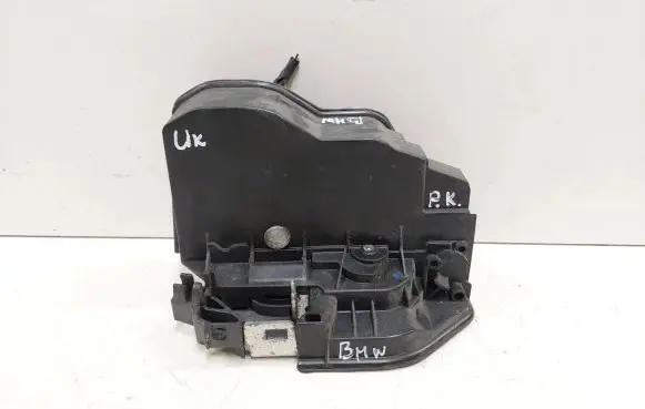 BMW 6 E63 E64 Front door lock 7167067