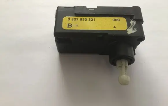 Headlight level adjustment motor