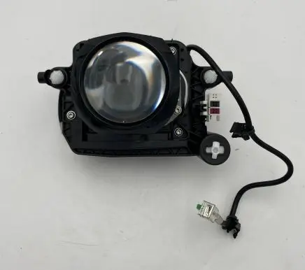 Volkswagen Touareg II Headlight part 17479702 7P1941752 1ZS010328-06