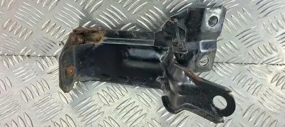 Volvo V60 Radiator mount bracket 31261932