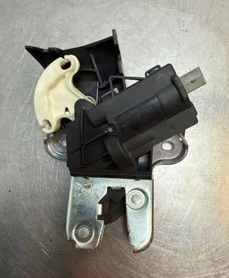 Audi A3 S3 8P Tailgate/trunk/boot lock/catch/latch 4F5827505D
