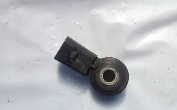 Audi A3 S3 A3 Sportback 8P Detonation knock sensor 030905377C