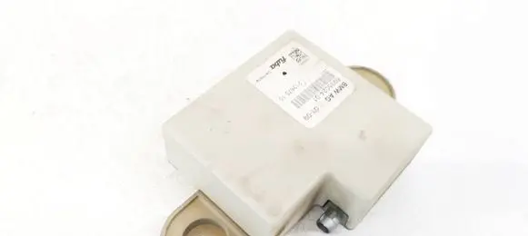 BMW 3 E90 E91 Antenna control unit 693502401 6935024-01