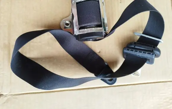 Ford Kuga I Front seatbelt 610116500A