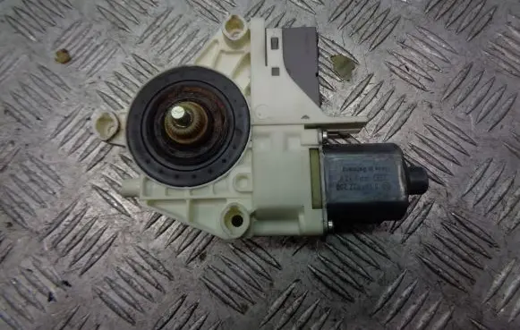 Peugeot 407 Sliding door electric window regulator 0130822200