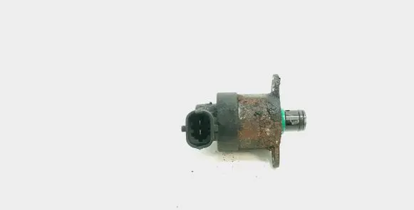 Volvo V70 Fuel pressure regulator 