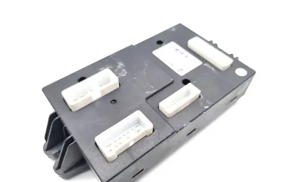 MG 6 Central body control module 30073316 10069823 30074837