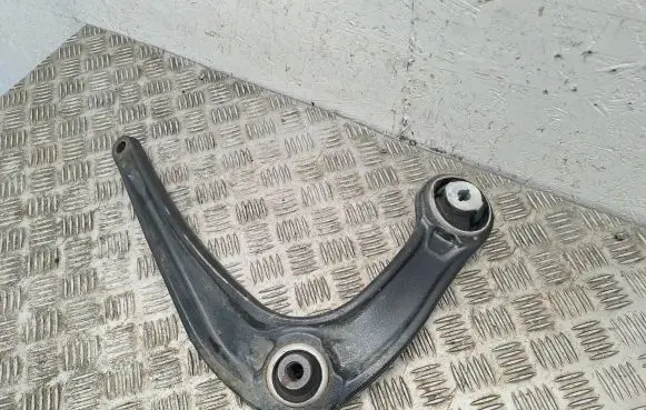 Peugeot Expert Front lower control arm/wishbone 9816863680