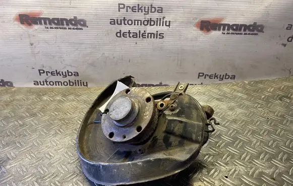 Audi A4 S4 B7 8E 8H Front wheel hub