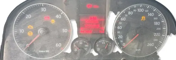 Volkswagen Touran I Speedometer (instrument cluster) 1T0920860G VWZ7Z0D9817371 V3354110