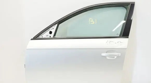 Audi A4 S4 B8 8K Front door A4B8FL230426DLP