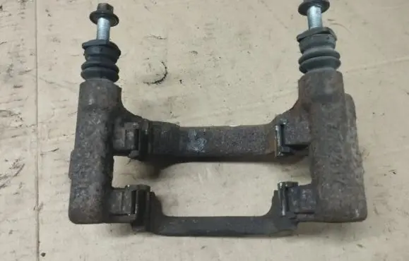 Peugeot 308 Brake caliper pad carrier rear 