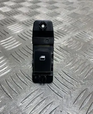 Hyundai Kona I Electric window control switch 3K552B1200