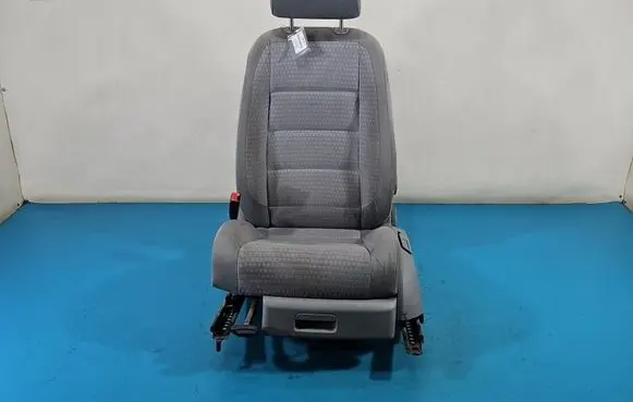 Volkswagen Touran I Front driver seat IMPRK1594057