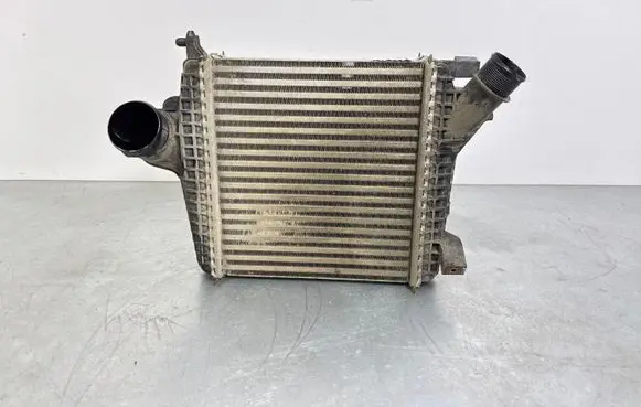 Volkswagen Touareg III Intercooler radiator 4M0145804BR